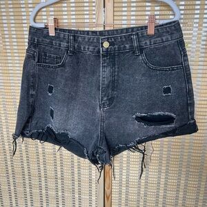NWOT Size XL Distressed Black Denim Shorts